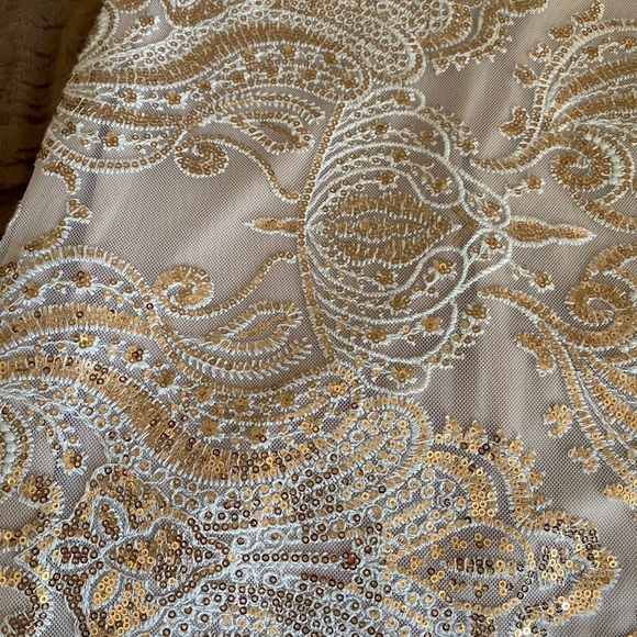 Dress - Picture 3 of 4